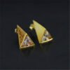 Imagem do Brinco Pirâmide em Prata 925 e Ouro 18k | ARISCA