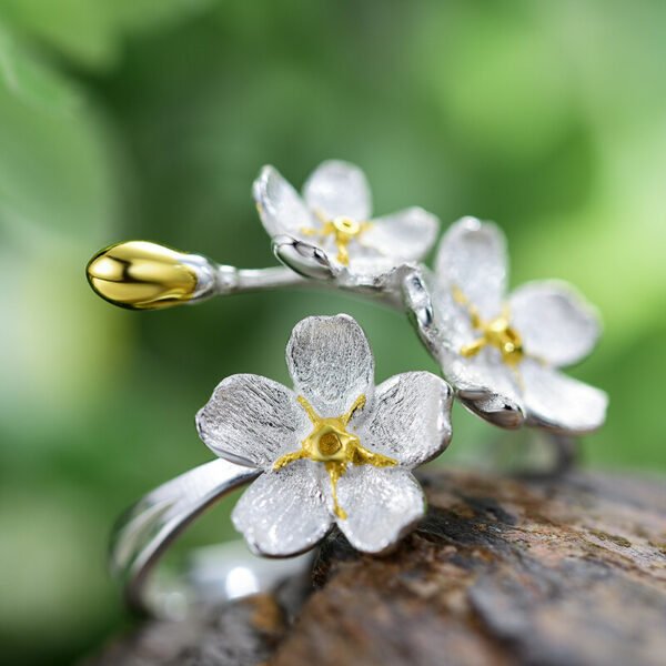 Imagem do Brinco Flor Selvagem em Prata 925 e Ouro 18k | ARISCA