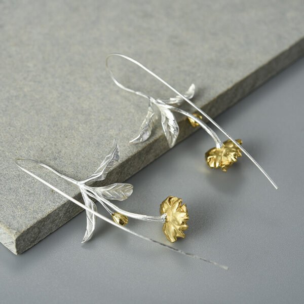Brinco Flor de Cerejeira de Prata 925 e Ouro 18K - ARISCA